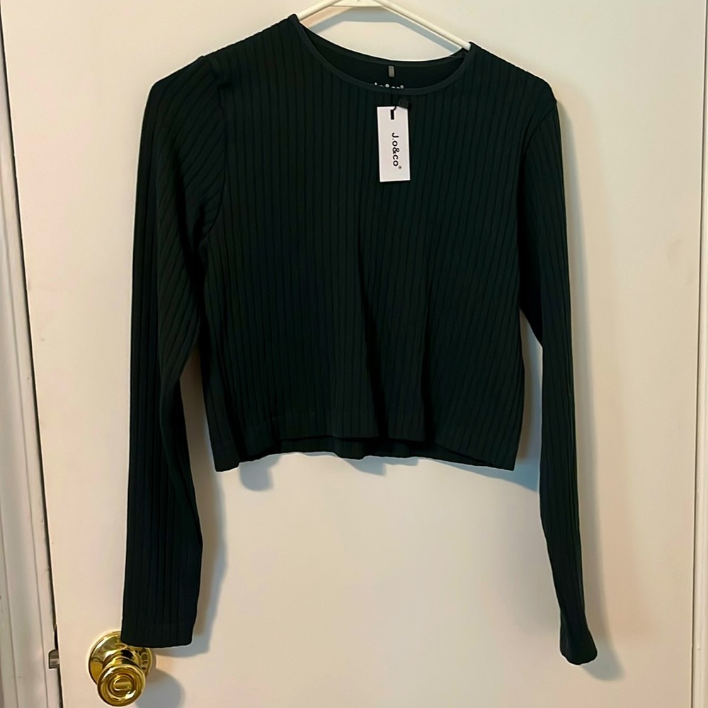 Dark greenish black long sleeve top